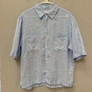 Zara Blue Short Sleeve Button Up Shirt in Medium